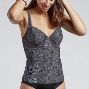 TITLE NINE ~ Black and Grey Bodacious Swirl Print Floral Tankini Top
